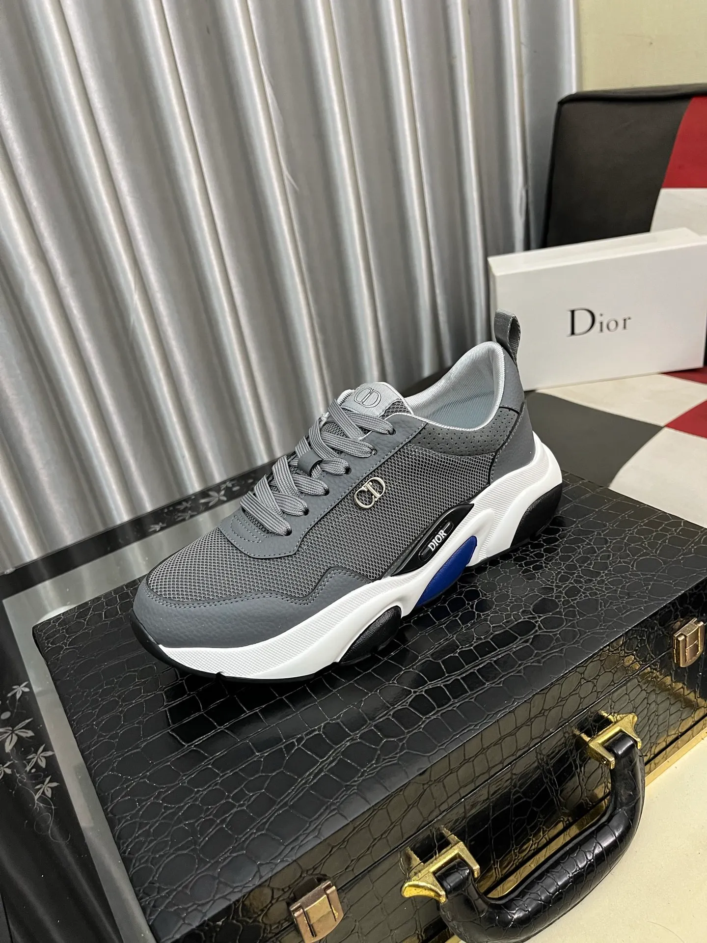 Men's Men's Shoes 💰458⌚️⌚️《DIOR*》The latest hot-selling casual shoes, top brand [seduce] luxury~purchase, top~quality. [Strong] The upper is made of imported breathable cowhide material ➕ breathable sheepskin feet (•) with fine workmanship. Original personalized fashionable soft rubber wear-resistant outsole, size: 38-444️⃣colors available